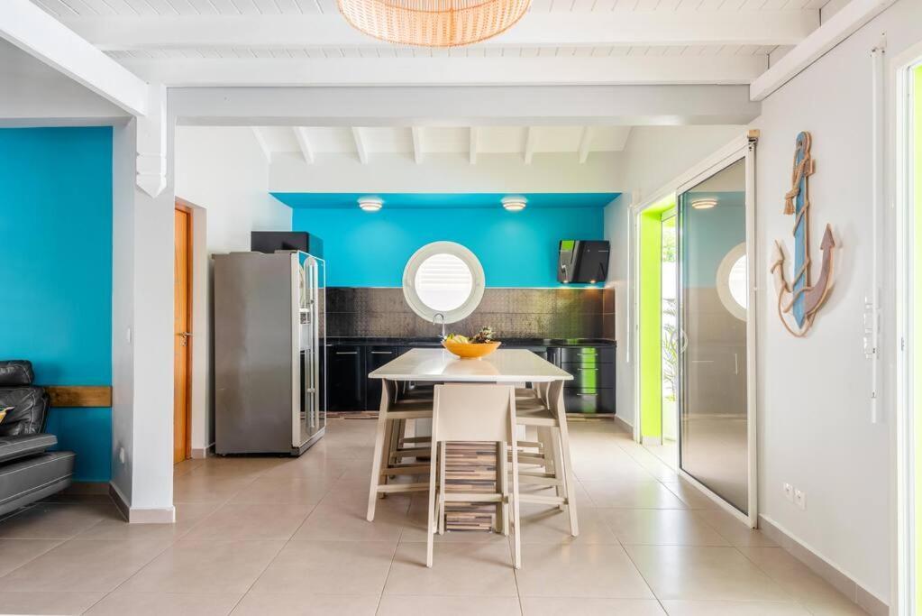 Villa De Standing Avec Piscine Au Gosier Le Gosier  Exteriör bild